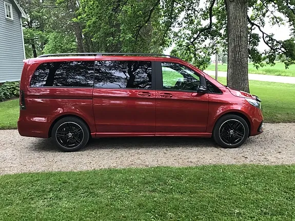 Mercedes-Benz V300 D 2025 photo 5