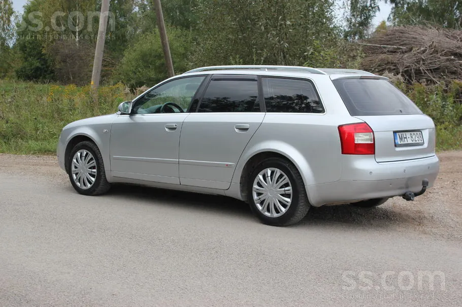 Audi A4 2004 photo 4