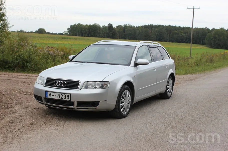 Audi A4 2004 photo 2