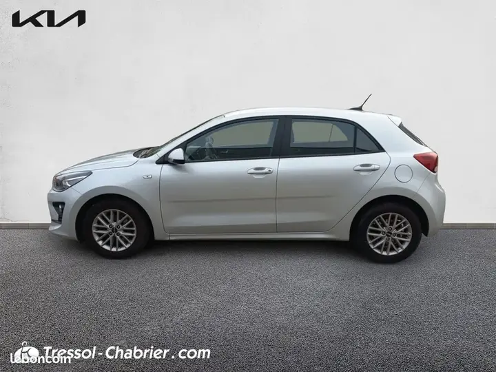 Kia Rio 2023 photo 2