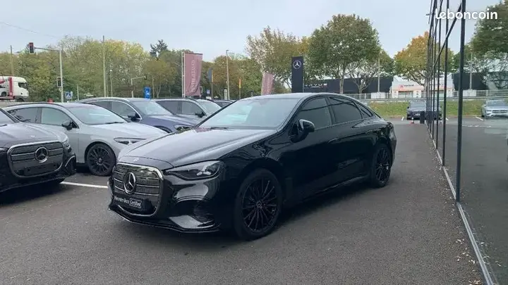 Mercedes-Benz C-Class 2026 photo 3