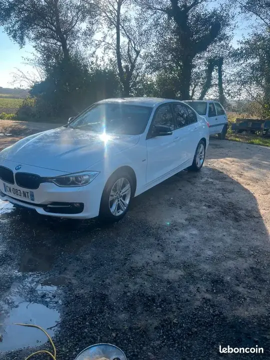BMW 320I 2013 photo 2