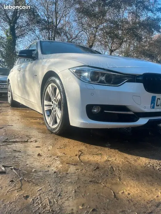 BMW 320I