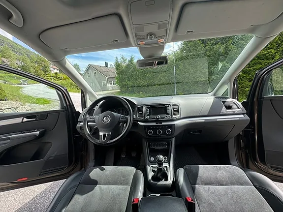 Volkswagen Sharan 2013 photo 5