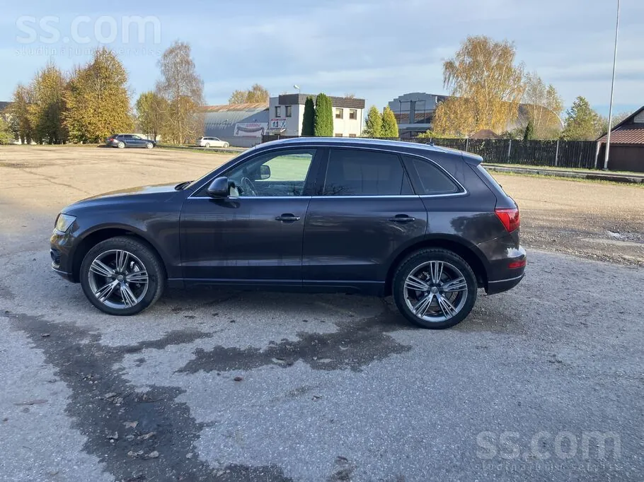 Audi Q5 2008 photo 2