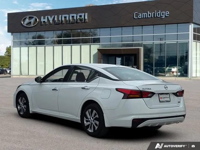 Nissan Altima 2024 photo 3