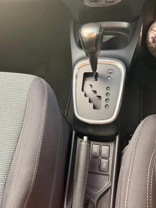 Toyota Yaris 2016 photo 5