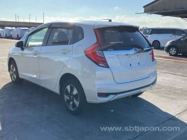 Honda Fit 2019 photo 3