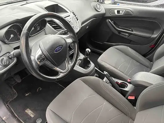 Ford Fiesta 2014 photo 5