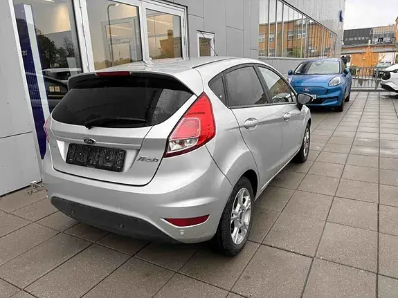 Ford Fiesta 2014 photo 3