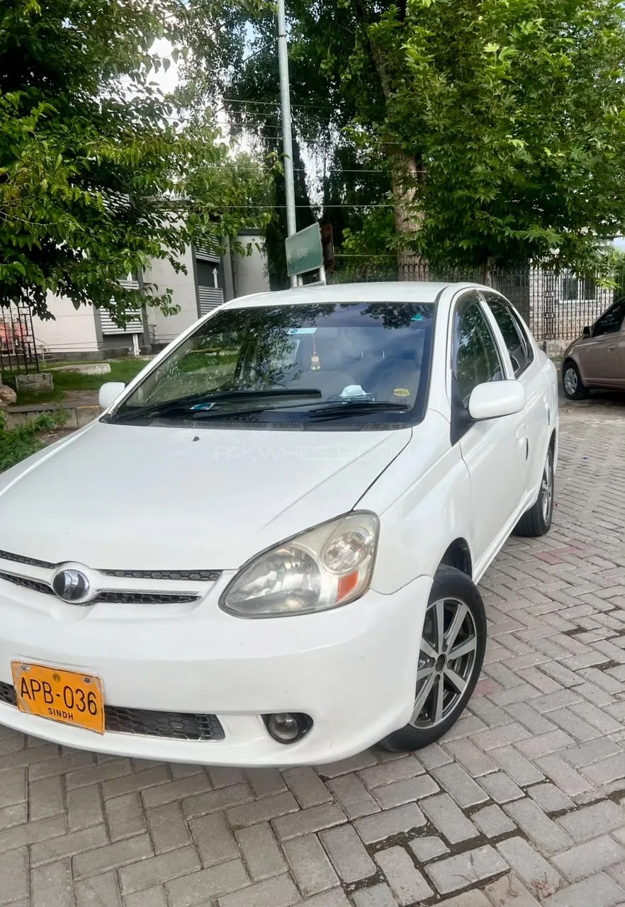 Toyota Platz