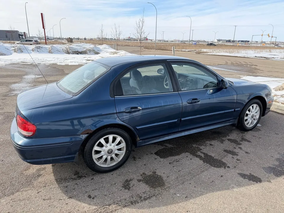 Hyundai Sonata 2003 photo 2