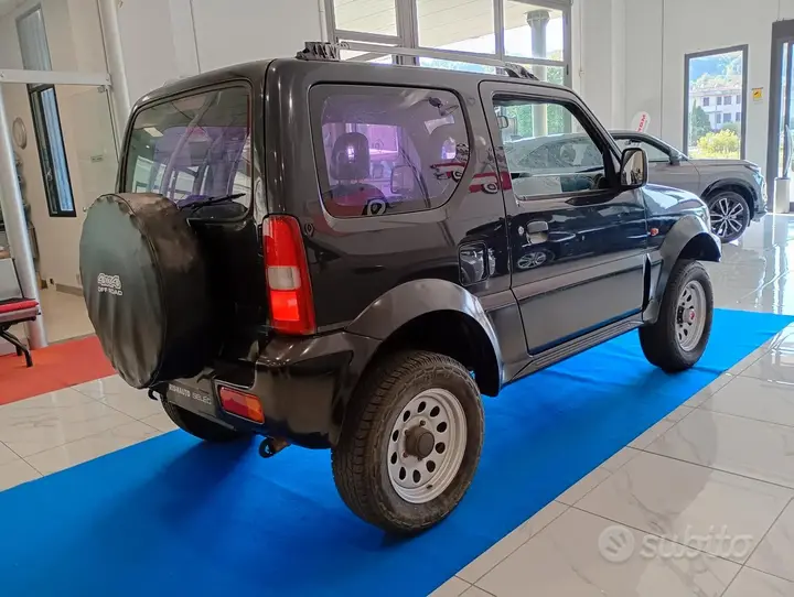 Suzuki Jimny 2005 photo 3