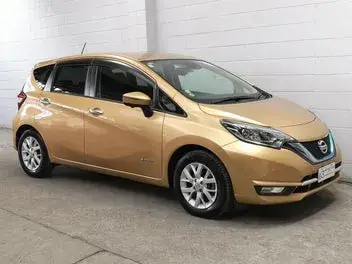 Nissan Note 2018 photo 2