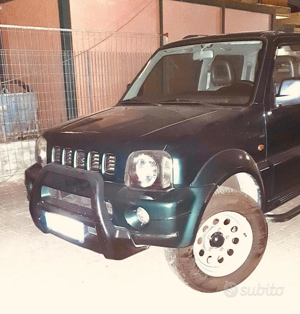 Suzuki Jimny 2000 photo 3