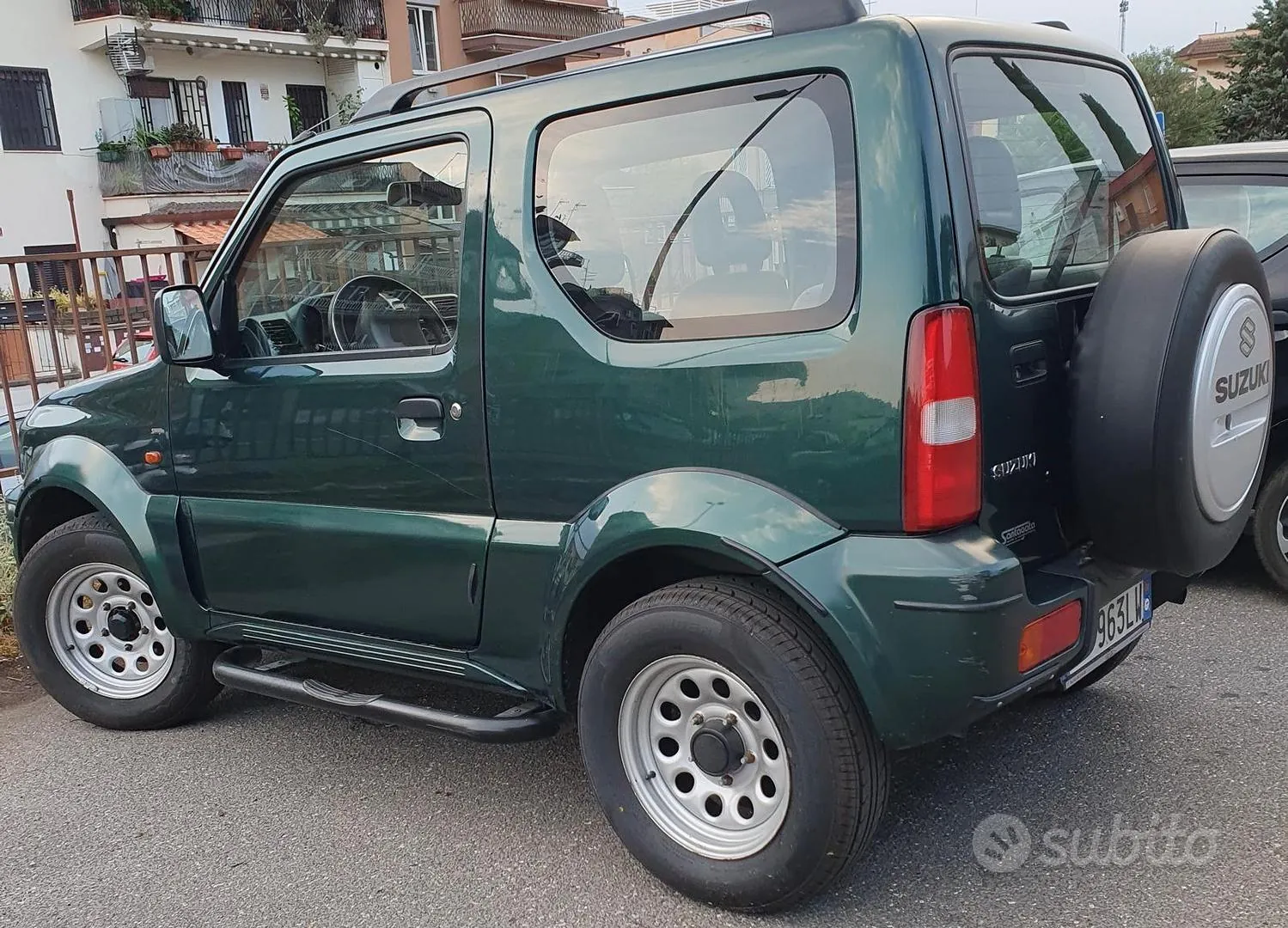 Suzuki Jimny 2000 photo 2