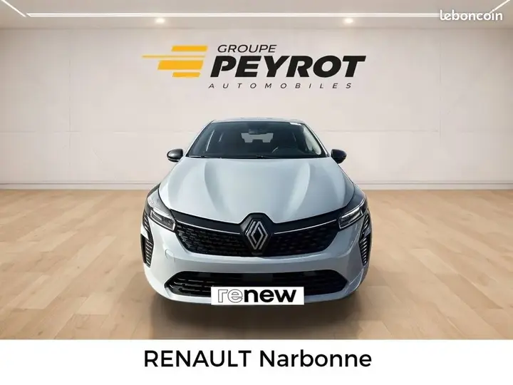 Renault Clio 2024 photo 2