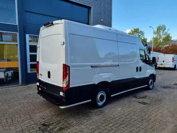 Iveco Daily 2016 photo 2
