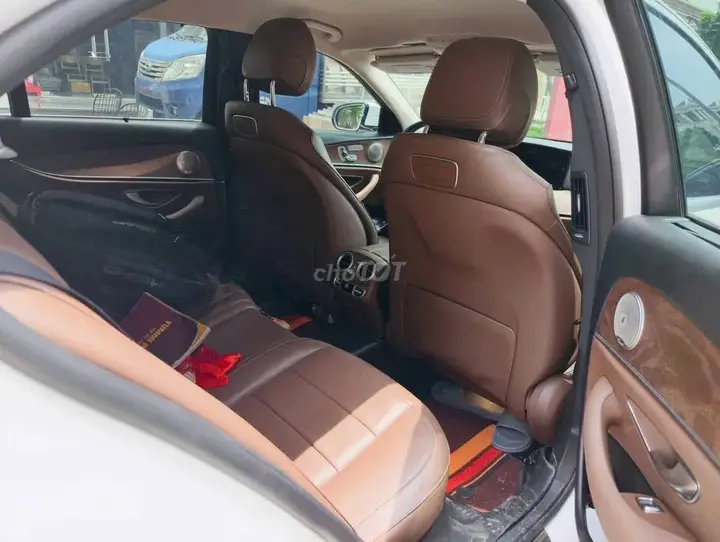 Mercedes-Benz E-Class 2017 photo 5