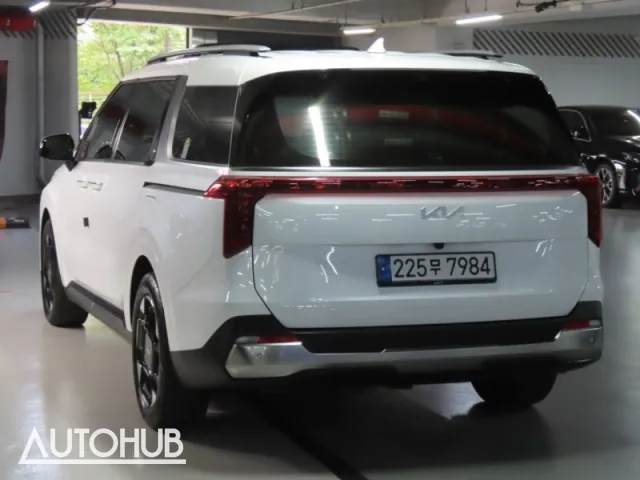 Kia Carnival 2025 photo 4