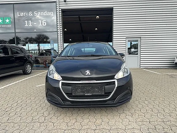 Peugeot 208 2015 photo 3