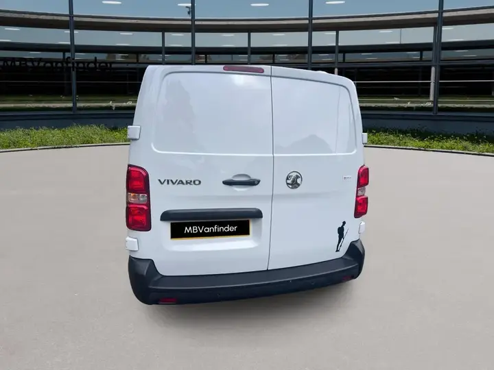 Vauxhall Vivaro 2024 photo 2