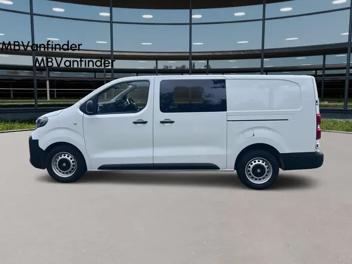 Vauxhall Vivaro 2024 photo 3