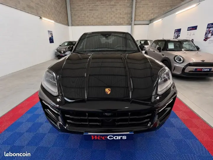 Porsche Cayenne 2024 photo 2