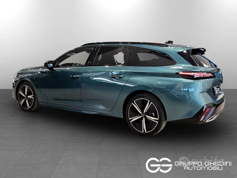 Peugeot 308 2022 photo 3