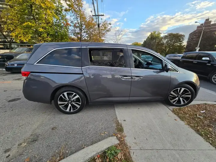 Honda Odyssey 2016 photo 5
