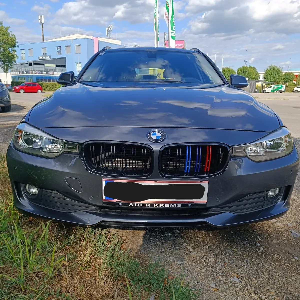 BMW 3 Series 2015 photo 2