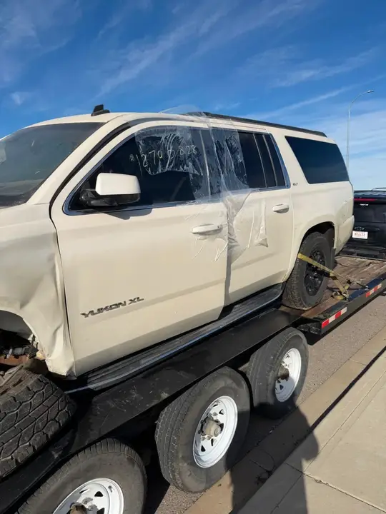 GMC Yukon Xl 2015 photo 2