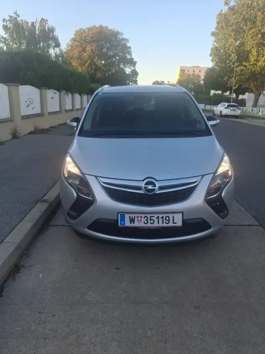 Opel Zafira Tourer