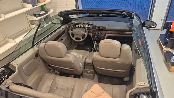Chrysler Sebring 2001 photo 4