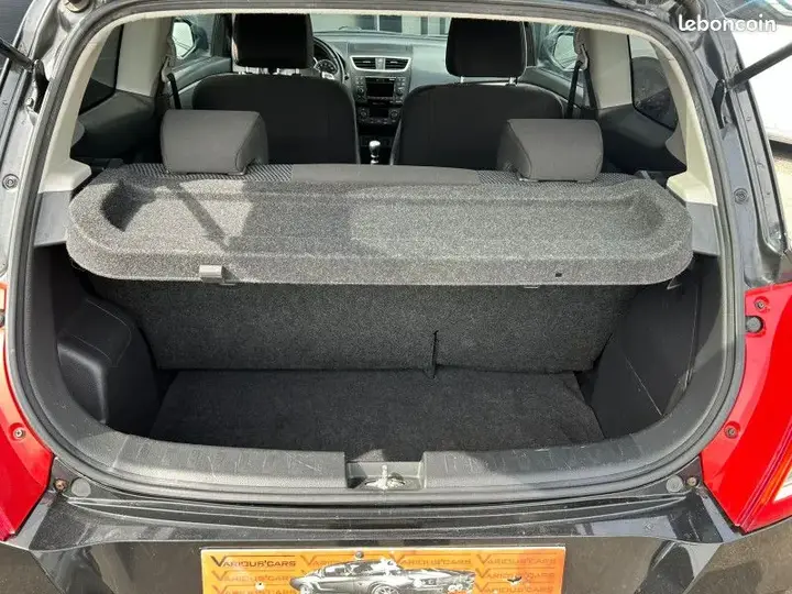 Suzuki Swift 2012 photo 5