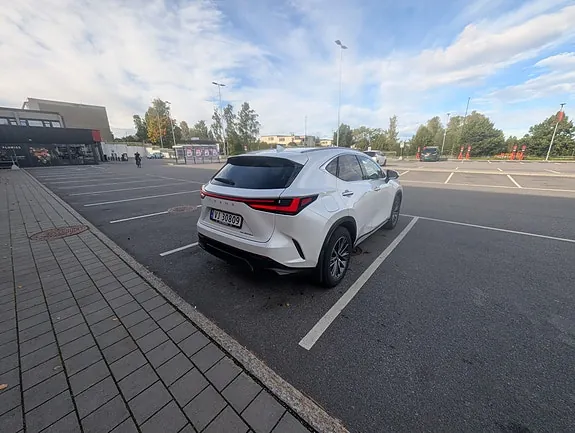 Lexus Nx450H+ 2022 photo 5