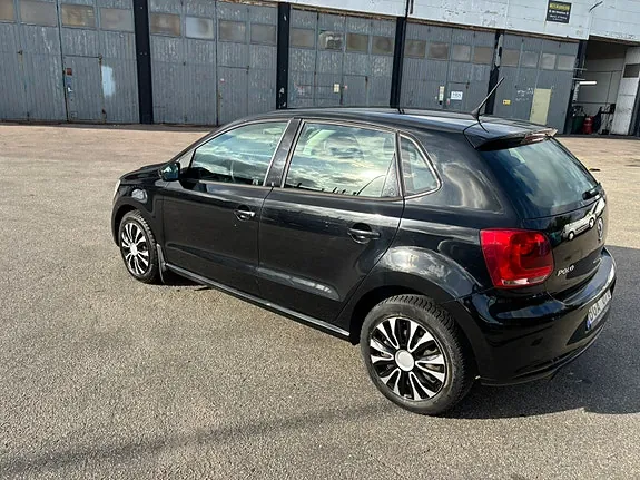 Volkswagen Polo 2012 photo 4