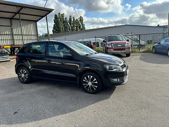 Volkswagen Polo 2012 photo 3
