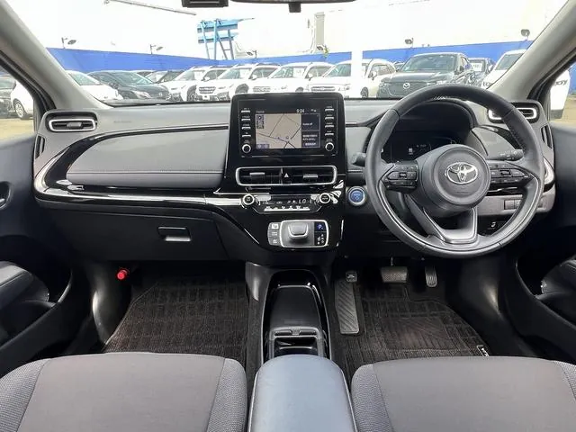 Toyota Aqua G 2021 photo 5