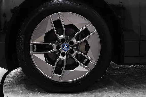 BMW Ix 2022 photo 3
