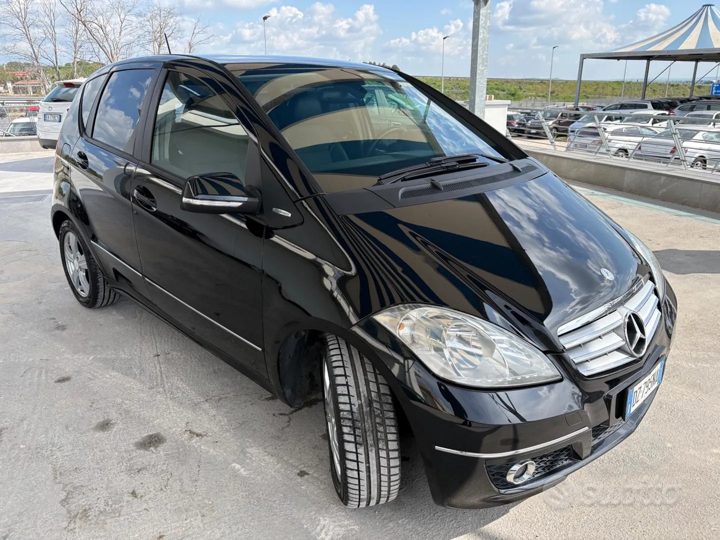 Mercedes-Benz A 160 2010 photo 2