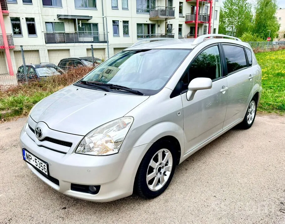 Toyota Corolla Verso 2007 photo 2