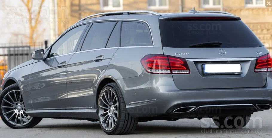 Mercedes-Benz E200 2013 photo 2