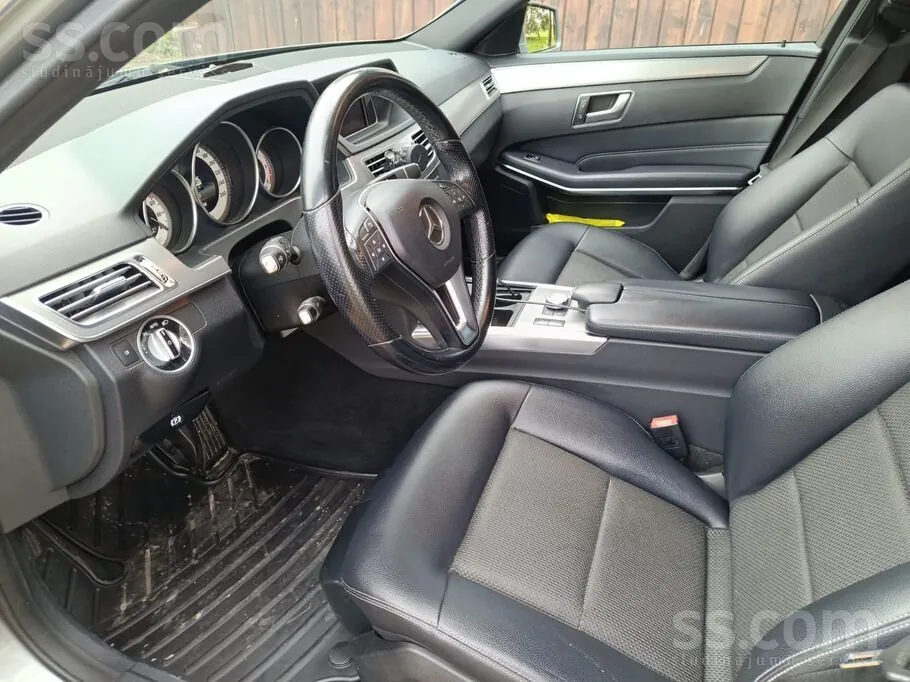 Mercedes-Benz E200 2013 photo 5