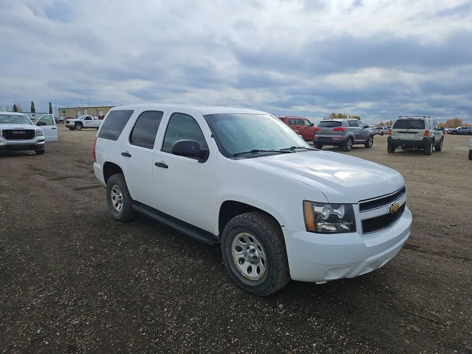 Chevrolet Tahoe 2012 photo 2