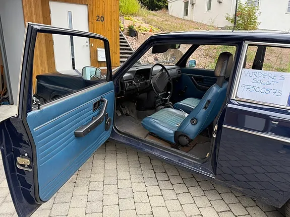 Volvo 240 1975 photo 5