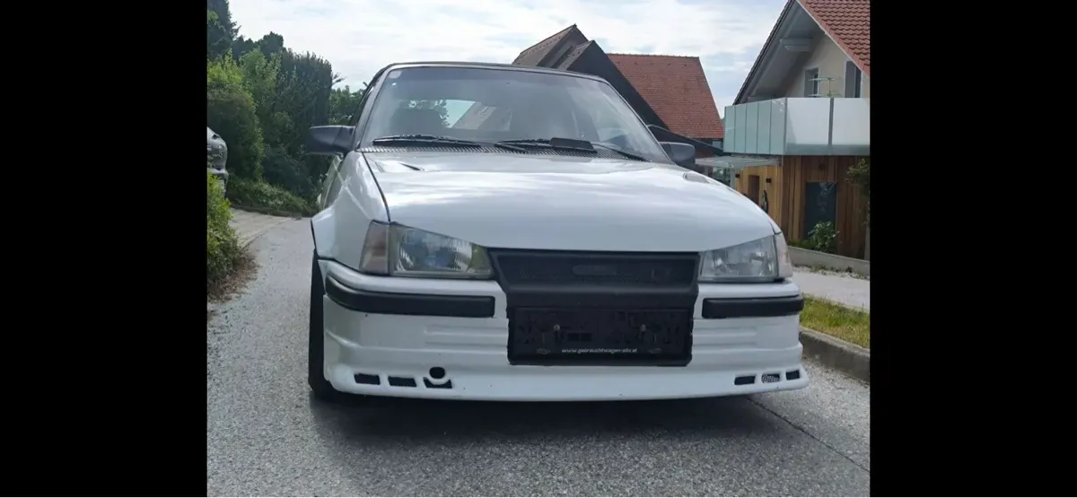 Opel Kadett 1988 photo 2