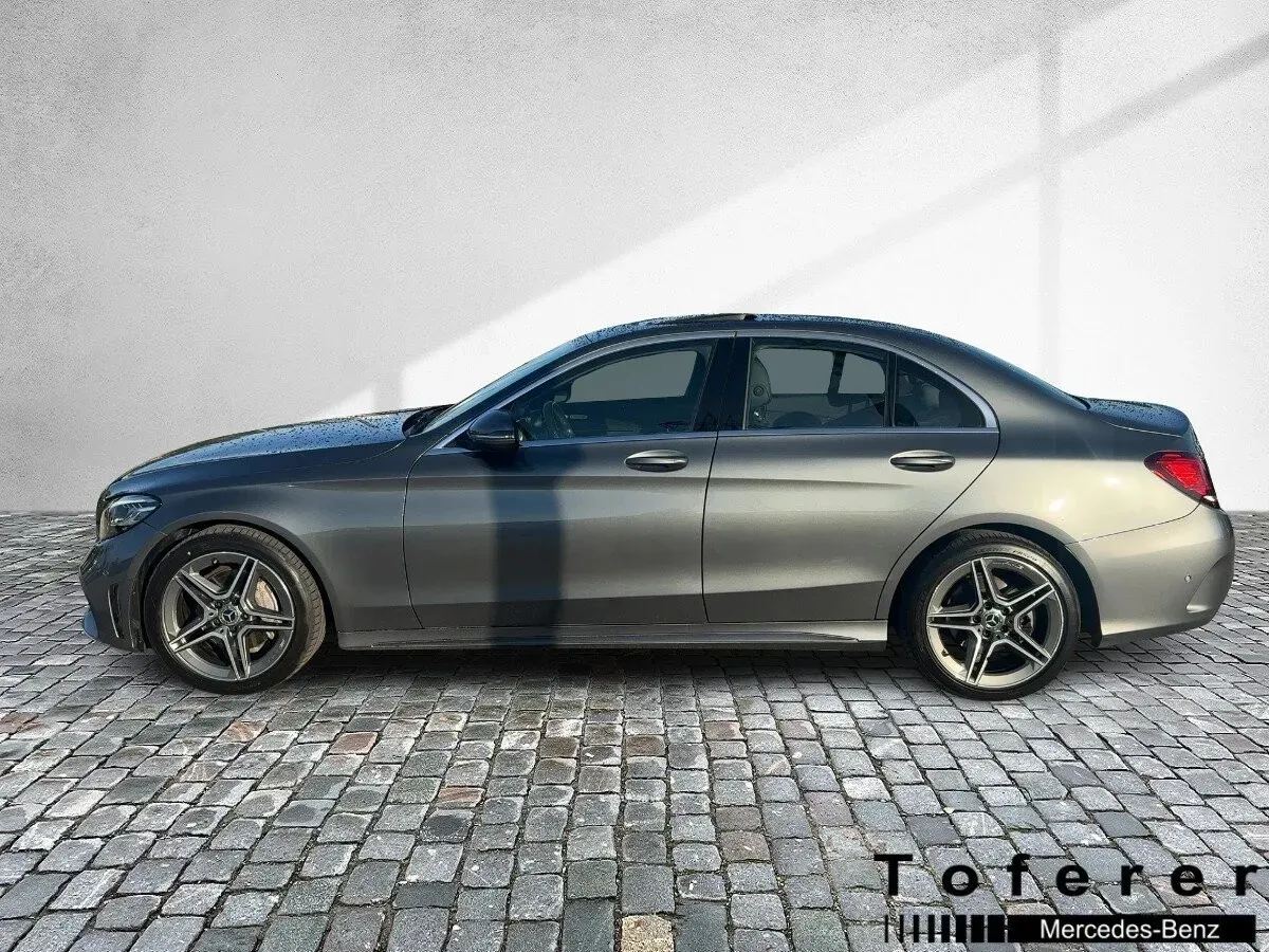 Mercedes-Benz C-Class 2018 photo 2