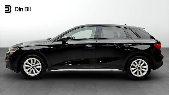 Audi A3 2023 photo 2