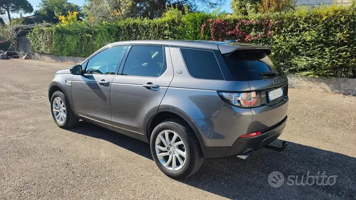 Land Rover Discovery Sport 2016 photo 3